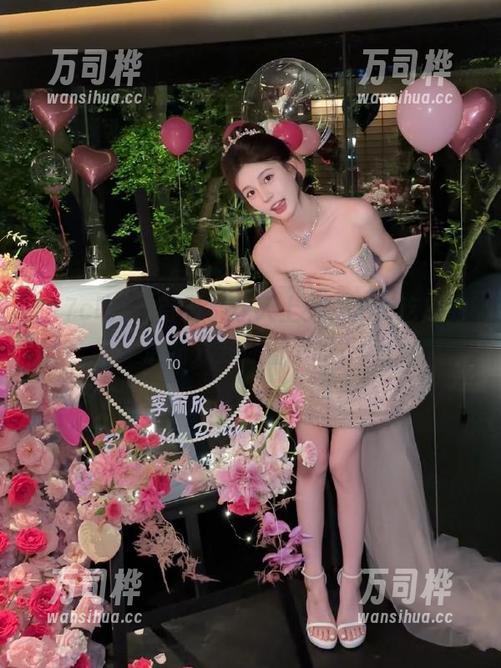 17c吃瓜 首页都让人上头,17c吃瓜的最新八卦你看了吗?