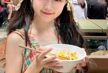 在那个17吃瓜官网的链接里，‘八卦’真是个无底洞，越看越想知道！