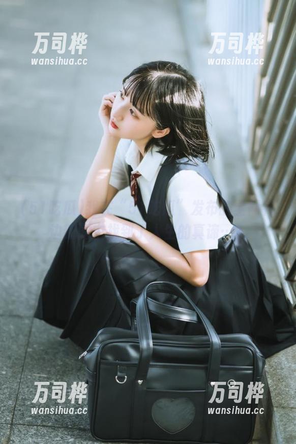 51吃瓜 我在“51吃瓜”发布的全网花边新闻中找到了人生的真谛…?