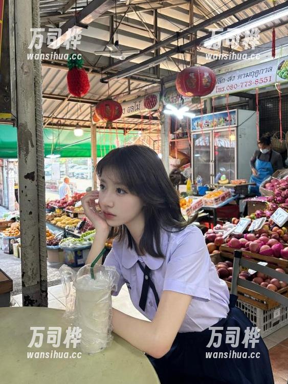 51吃瓜群众 登录51吃瓜群众,感觉自己坐上了“吃瓜专列”!