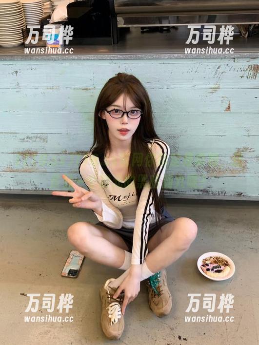 718.sx 718.sx官网你确定是真相,还是另一个次元的黑暗洞穴呢?