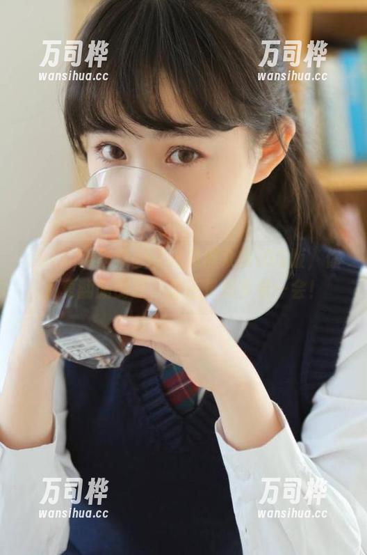 91吃瓜群众的iOS版，你反复翻肠倒肚，但还是想多看一会！