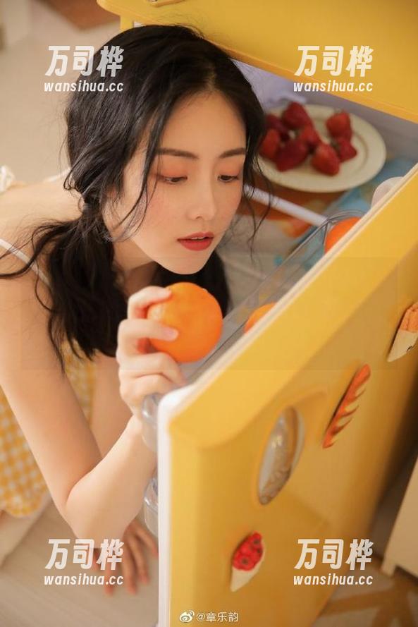 沉迷“zztt21”在线版本的大家都懂吧，那种追寻真相又懒得深究的微妙滋味。