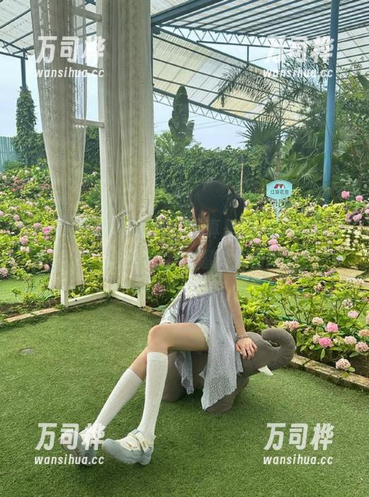 别躲开，我真是被zztt黑料惊呆了，这款app的爆料太劲爆了！