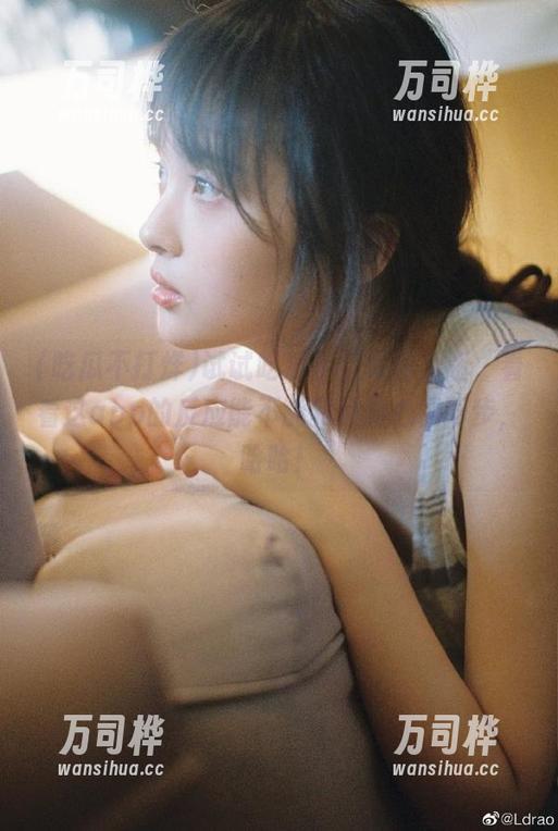 试试吃瓜不打烊网页版，看看这app的反应能不能和你的心情同步，哈哈！