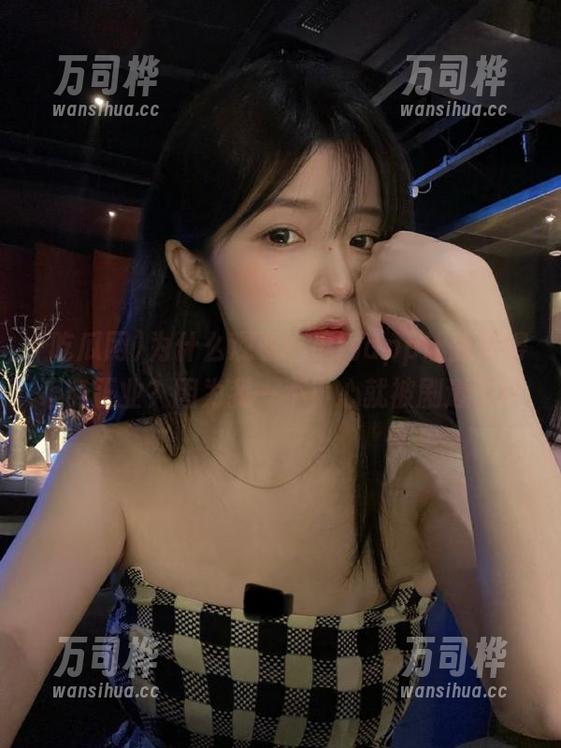 为什么观看吃瓜网app让我变得不务正业？因为我一不小心就被剧透了！