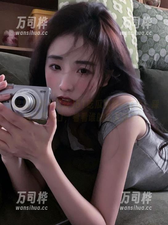 吃瓜黑料不打烊 51吃瓜黑料不打烊:踩进资源入口,看看谁的瓜又熟了!