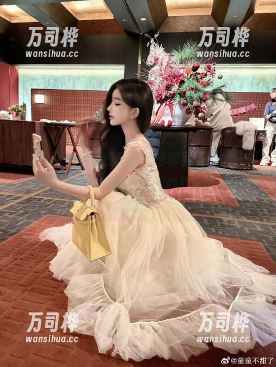 吃瓜黑料网 吃瓜黑料网苹果版问世,轻松获取吾爱的秘密,让人心扑通扑通的好刺激!