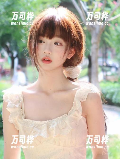 你还在用普通的社交app？吾爱吃瓜网52app才是我耳边的秘密！