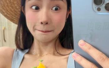 国产吃瓜首页：一边吃瓜一边哭，视频这边我先看了！