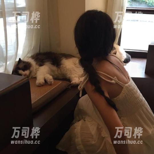 下载‘每日吃瓜’，那些黑料背后的坑，你敢随便跳吗？