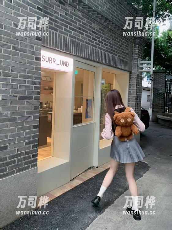 每日黑料网 吃瓜神器,下载每日黑料网,让秘密无处遁形!