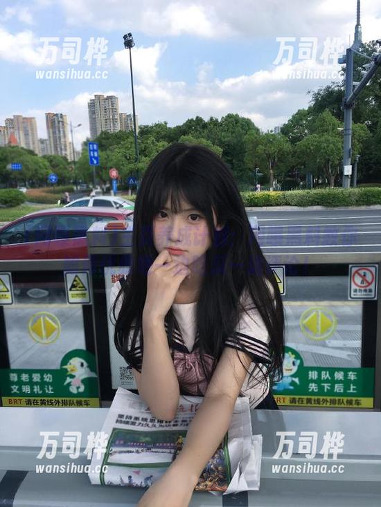 主页养成计划：网曝黑料教你如何优雅地一边吃瓜一边评论！
