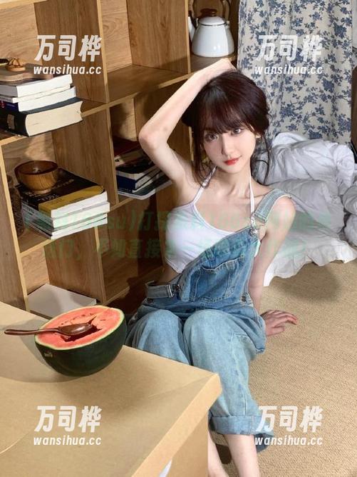 黑料166su 打探黑料166su网站的传送门,不如直接来一场吃瓜大作战!