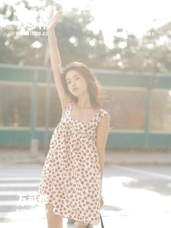 官网黑料91夏季特供：背后的故事比瓜还甜，就是要让你疯狂打call！