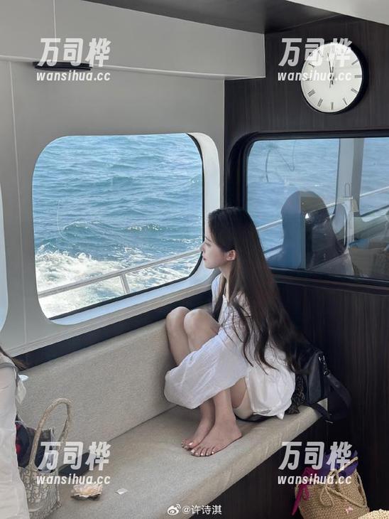 今天又有什么瓜在等我？赶紧下载黑料不打烊，瓜都能送上门。