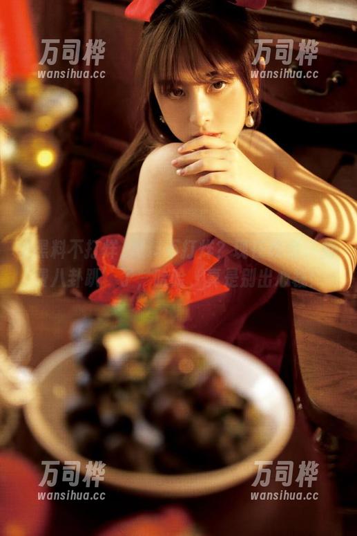 黑料不打烊？现在改名‘免费八卦趴’了，哈哈，真是别出心裁！